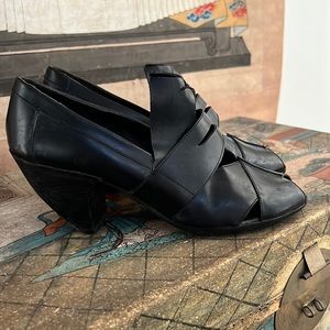 Marc Jacobs Block Heels